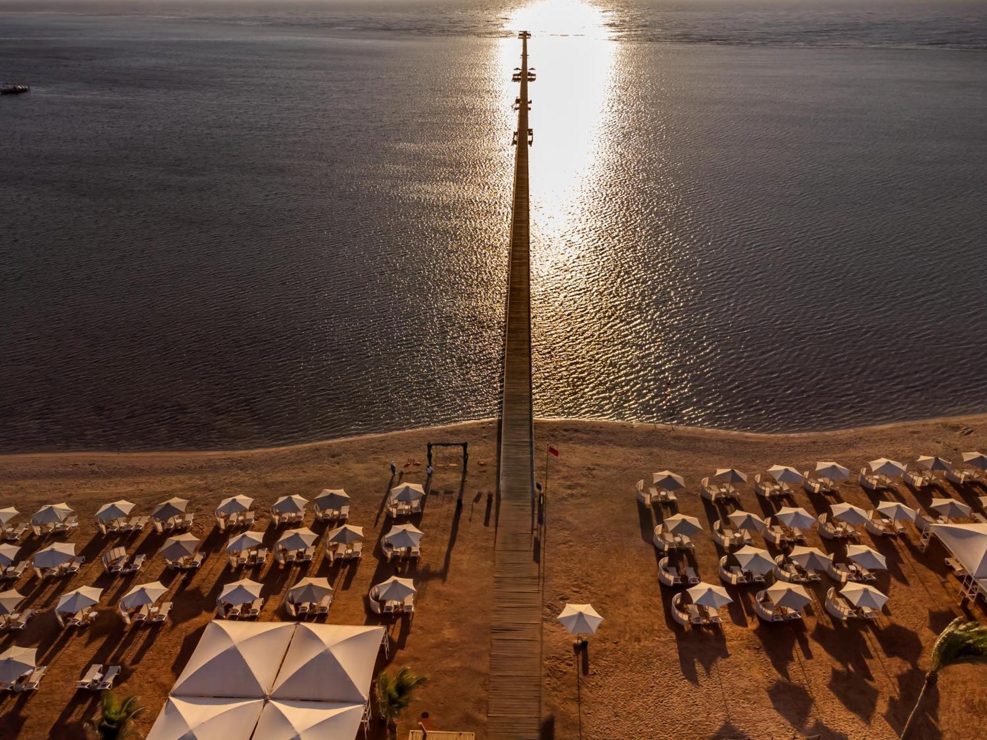Rixos Premium Seagate Hotel Sarm es-Sejk Kültér fotó The beach at the Dead Sea